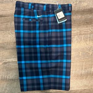 Men’s Nike golf shorts size 38. Nike golf slim fit stay cool dri fit. New